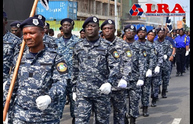 LIBERIA: On ICD 2025, was held a celebration in the capital Monrovia with a defile and a ceremony during which Certificates of Merit were awarded to Customs officers for their outstanding performance.
